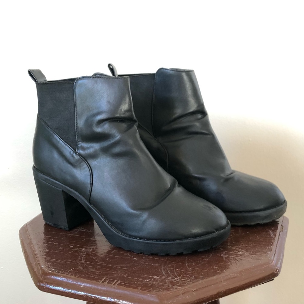 Urban Outfitters Faux Leather Black Boots Size 10